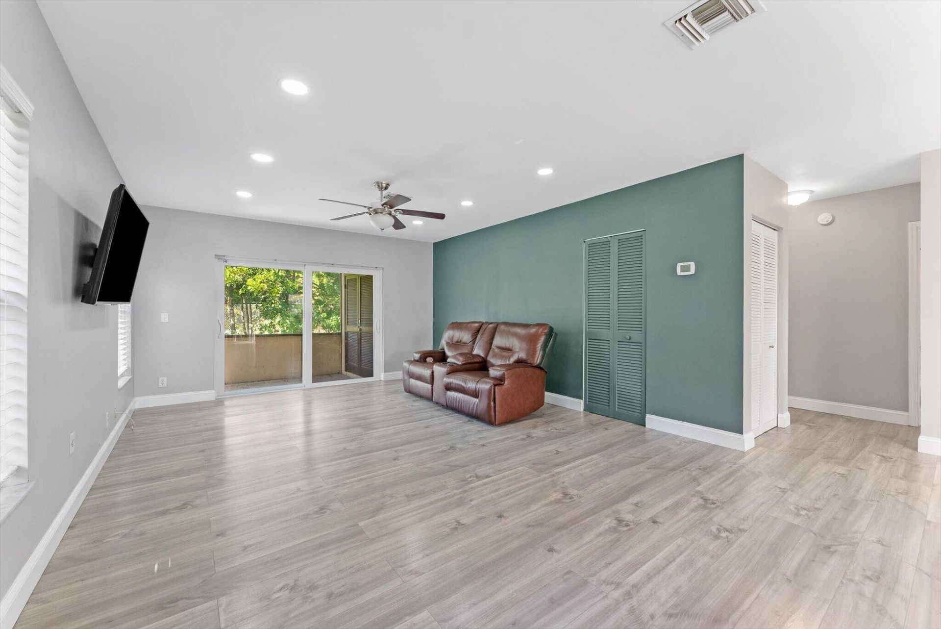 191 SE 1st Circle, Boynton Beach, FL 33435 Photo