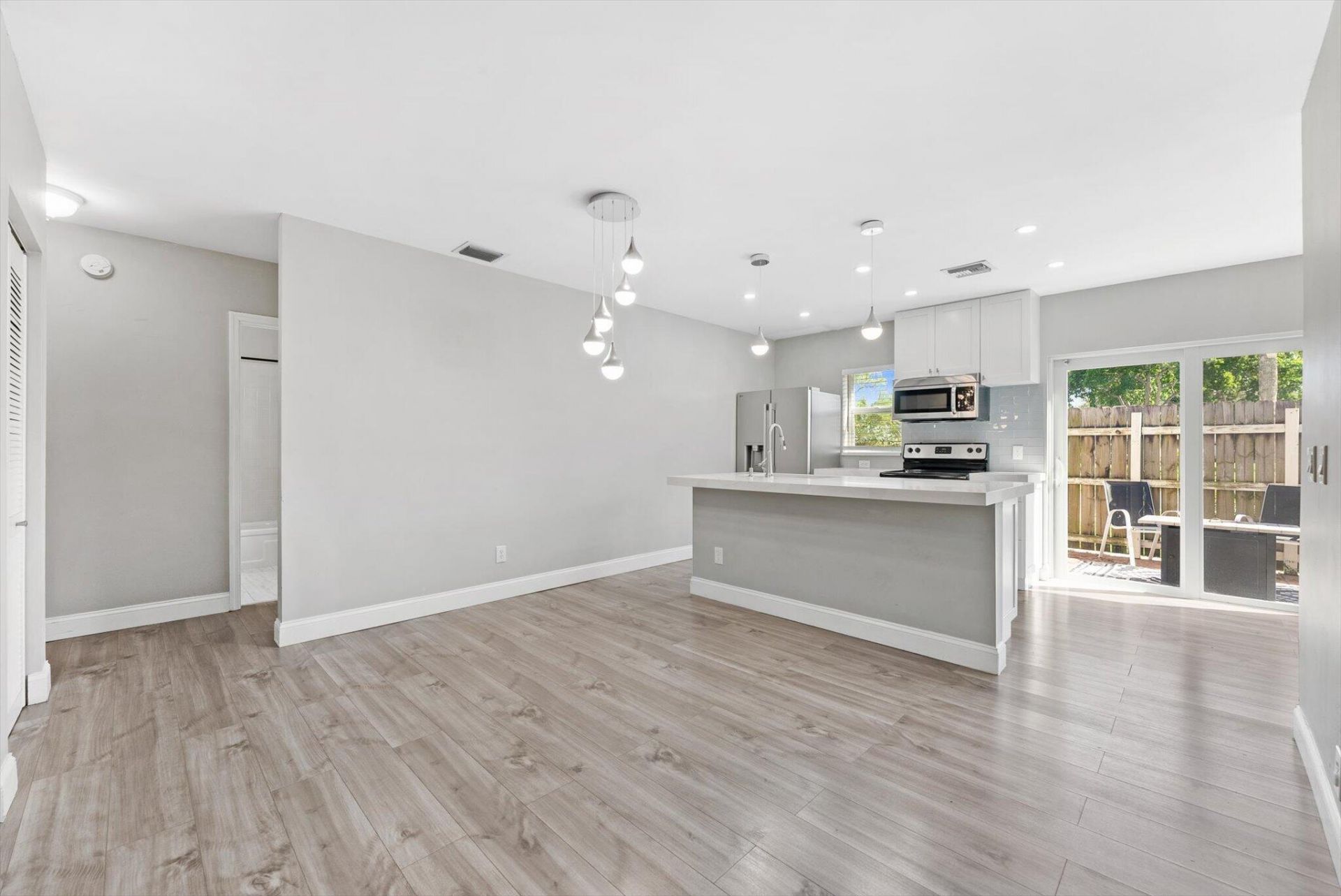 191 SE 1st Circle, Boynton Beach, FL 33435 Photo