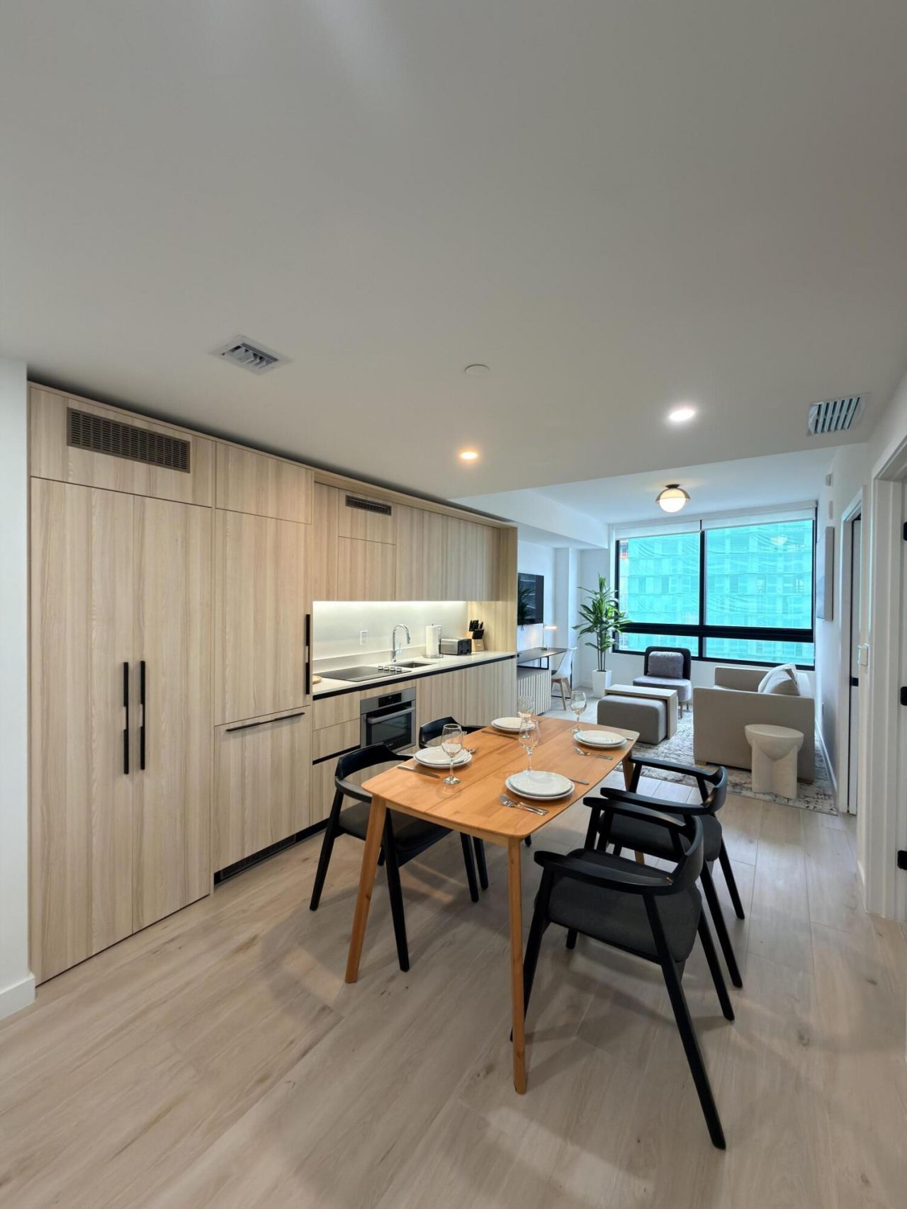 225 N Miami Avenue, Unit 2207, Miami, FL 33128 Photo