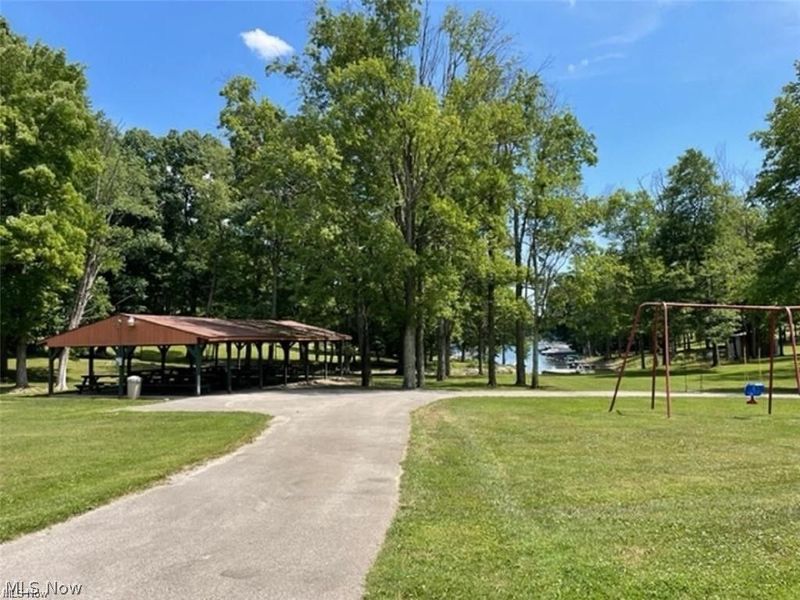 47080 Tomahawk Drive, Negley, OH 44441 Photo 12