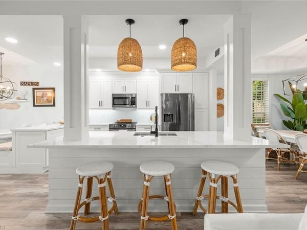 8452 Abbington CIR, Unit 1612, NAPLES, FL 34108