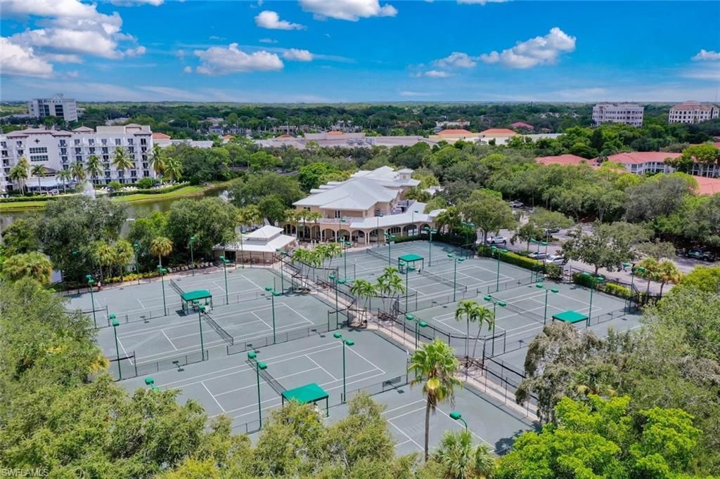 8452 Abbington Cir, Unit 1612, Naples, FL 34108 Photo