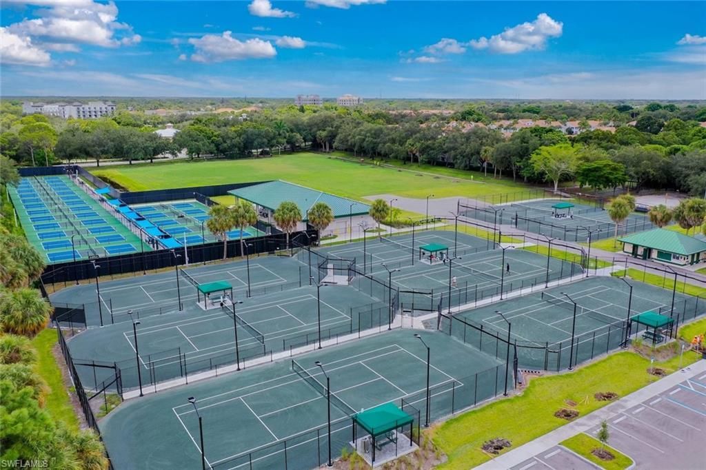 8452 Abbington Cir, Unit 1612, Naples, FL 34108 Photo