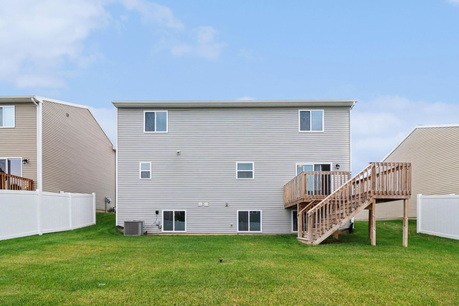 2928 Sycamore River Drive, Fowlerville, MI 48836 Main Photo