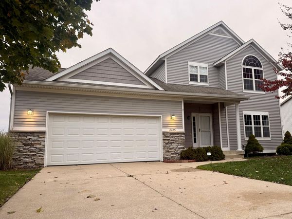 2125 Orchard Ridge Drive NW, Grand Rapids, MI 49534