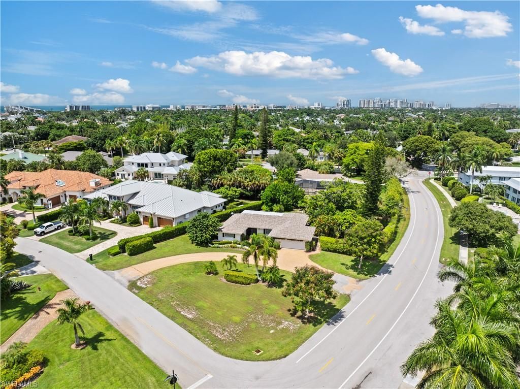 717 Rudder Rd , Naples, FL 34102 Photo