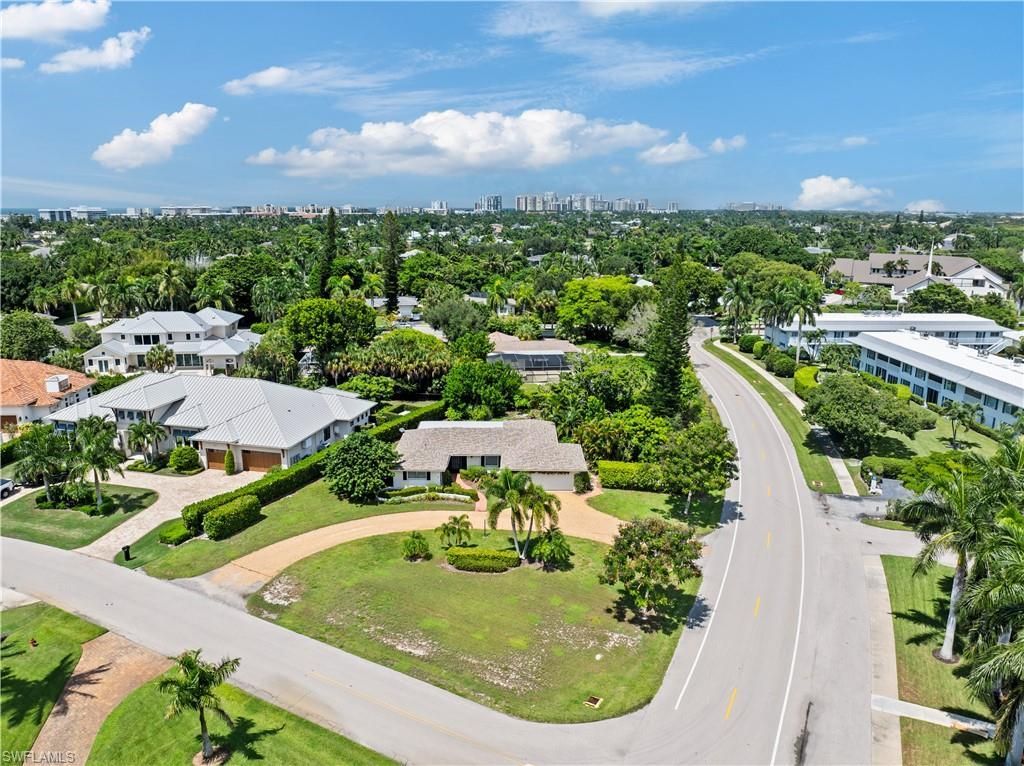 717 Rudder Rd , Naples, FL 34102 Photo