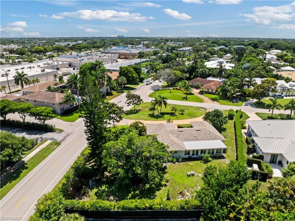 717 Rudder Rd, Naples, FL 34102 Photo