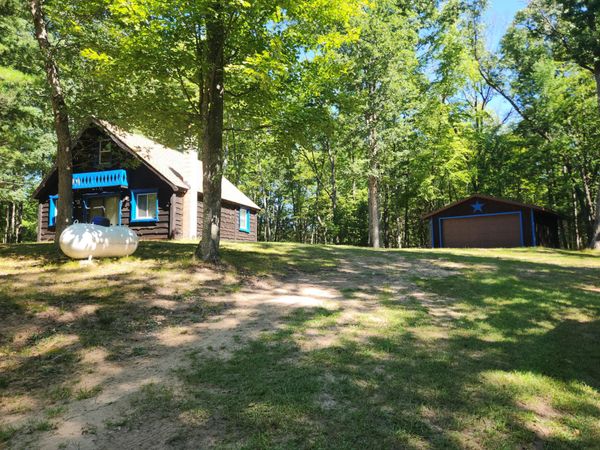 1642 N M-37, Baldwin, MI 49304