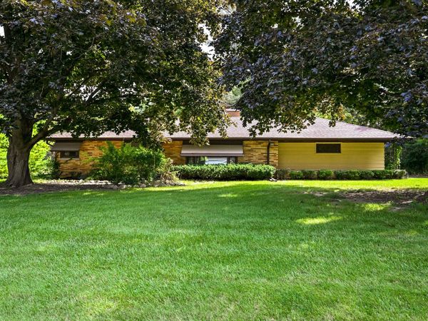 4520 N 144th St, Brookfield, WI 53005