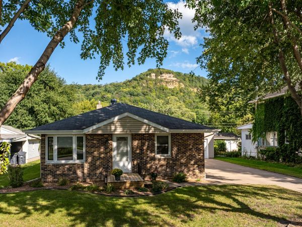 1415 S 28th St, La Crosse, WI 54601