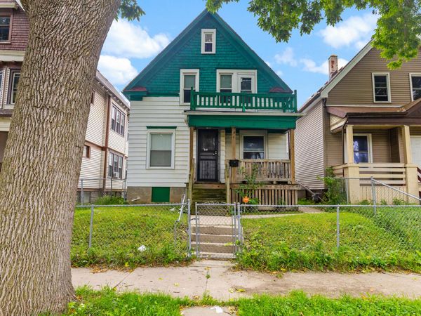 2868 N 26th St, Milwaukee, WI 53206
