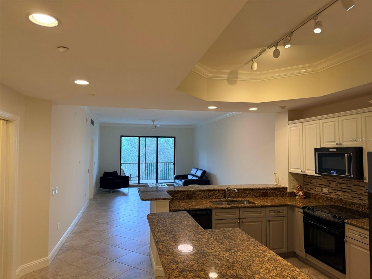 7702 Lake Vista Court, Unit 303, Lakewood Ranch, FL 34202 Photo