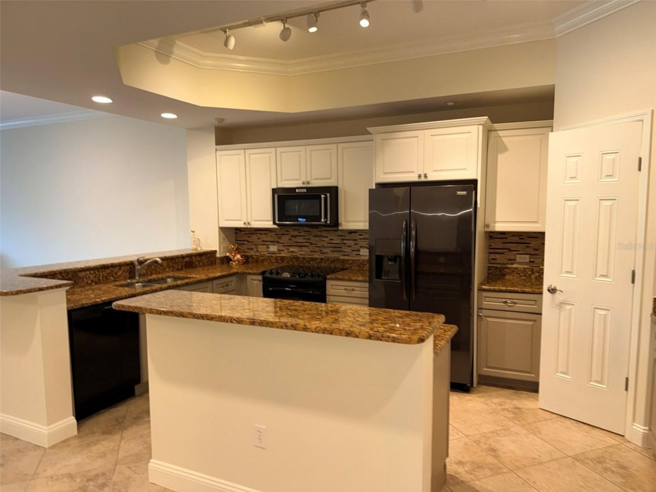 7702 Lake Vista Court, Unit 303, Lakewood Ranch, FL 34202 Photo