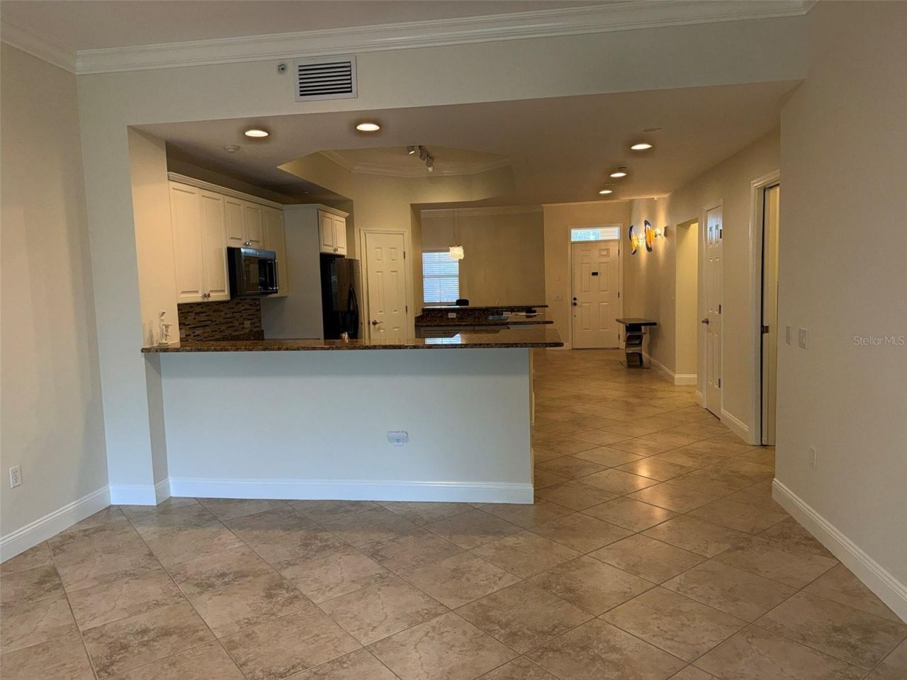 7702 Lake Vista Court, Unit 303, Lakewood Ranch, FL 34202 Photo