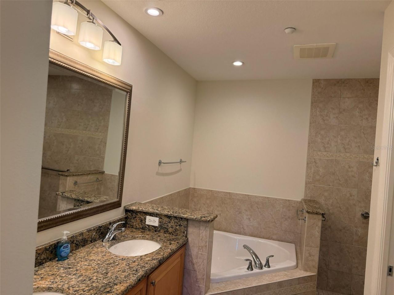 7702 Lake Vista Court, Unit 303, Lakewood Ranch, FL 34202 Photo