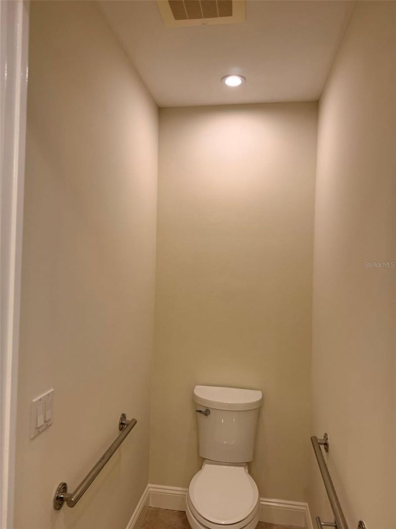 7702 Lake Vista Court, Unit 303, Lakewood Ranch, FL 34202 Photo