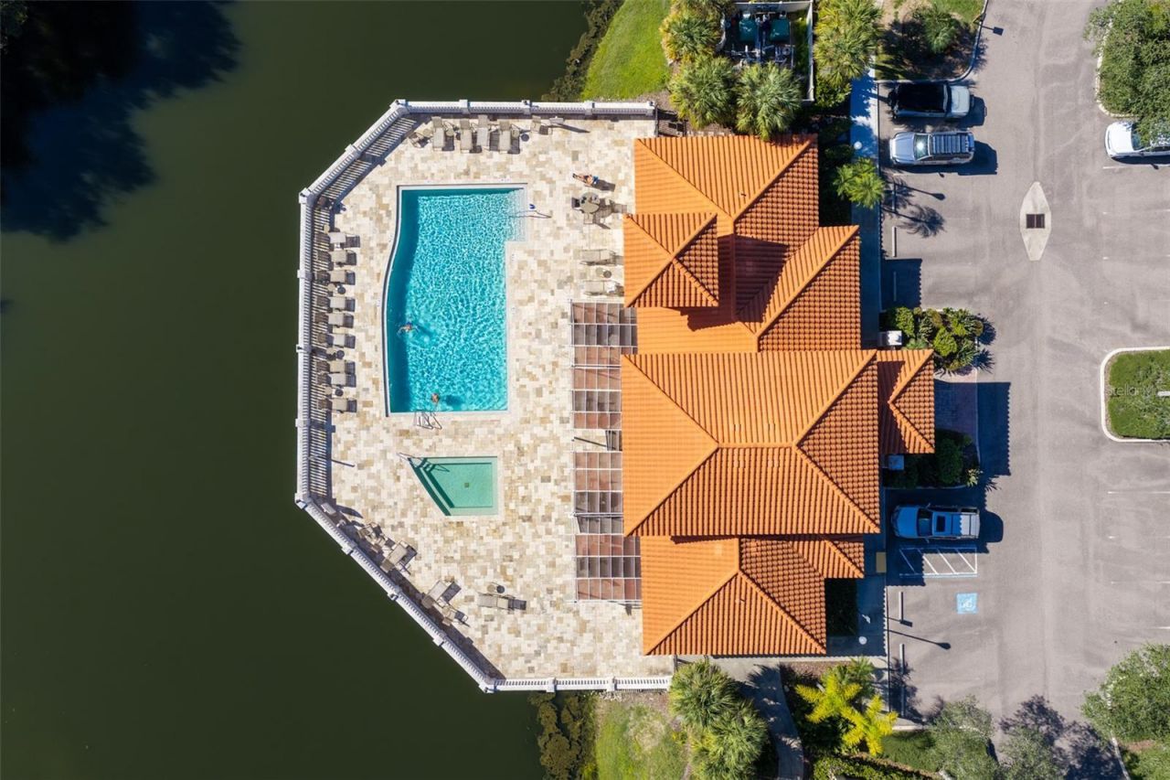 7702 Lake Vista Court, Unit 303, Lakewood Ranch, FL 34202 Photo