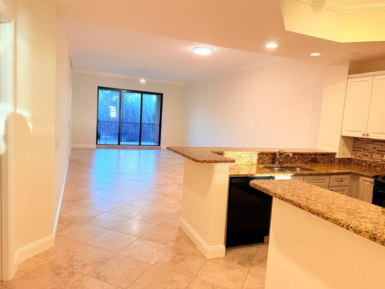 7702 Lake Vista Court, Unit 303, Lakewood Ranch, FL 34202 Photo
