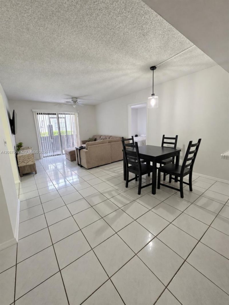 9708 Hammocks Blvd, Unit 101-32, Miami, FL 33196 Photo