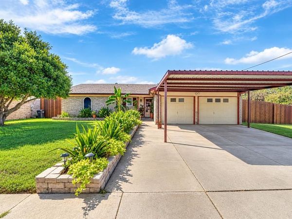 7500 Castillo Road , Fort Worth, TX 76112