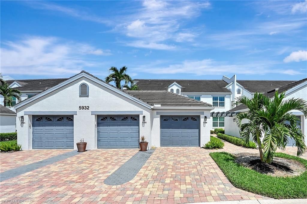 5932 Sand Wedge Ln, Unit 1706, Naples, FL 34110 Photo