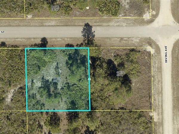 2105 E 7th ST , LEHIGH ACRES, FL 33936