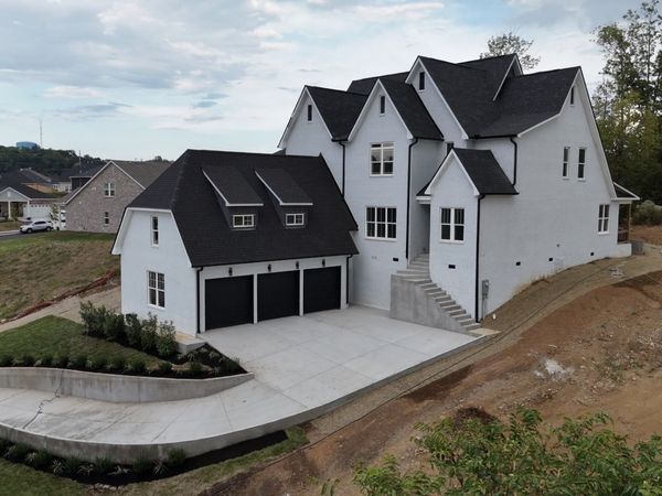 124 Manor Way , Hendersonville, TN 37075