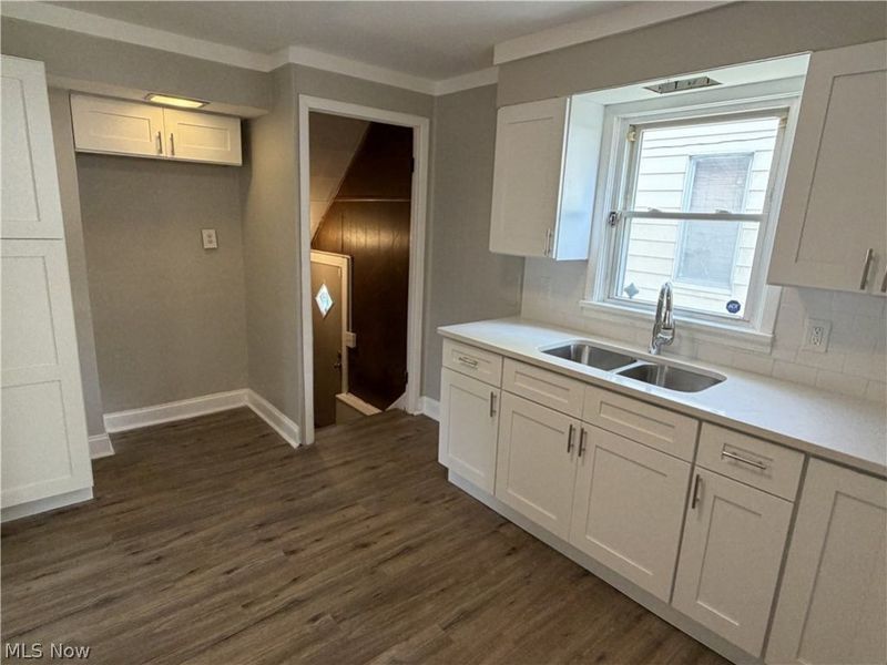 8602 Jeffries Avenue, Cleveland, OH 44105 Photo 10