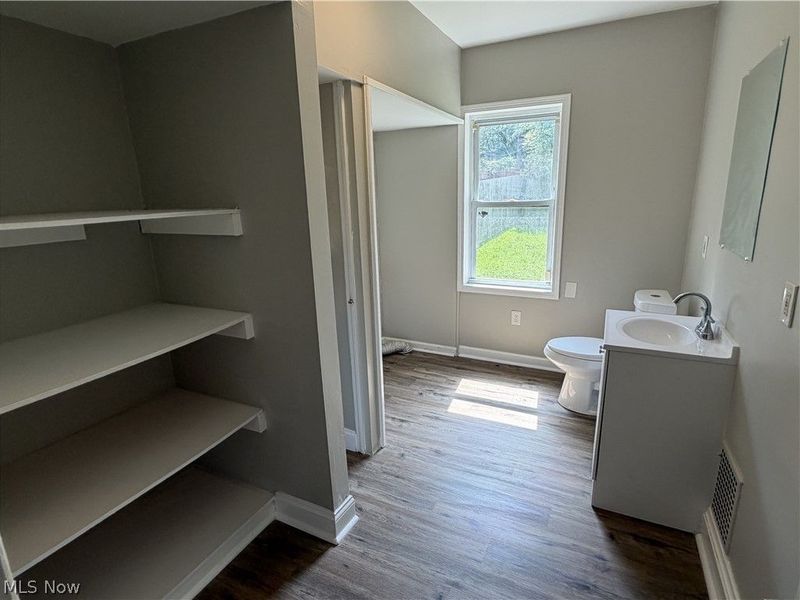 8602 Jeffries Avenue, Cleveland, OH 44105 Photo 15
