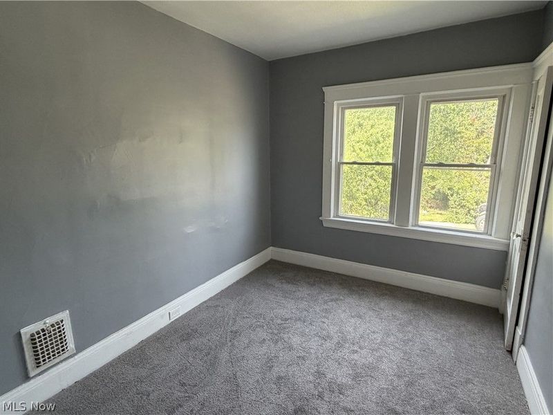 8602 Jeffries Avenue, Cleveland, OH 44105 Photo 19