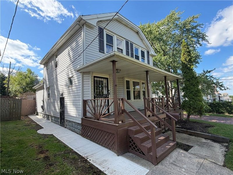 8602 Jeffries Avenue, Cleveland, OH 44105 Photo 3