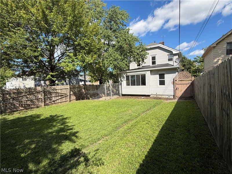 8602 Jeffries Avenue, Cleveland, OH 44105 Photo 33