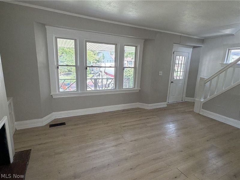 8602 Jeffries Avenue, Cleveland, OH 44105 Photo 6
