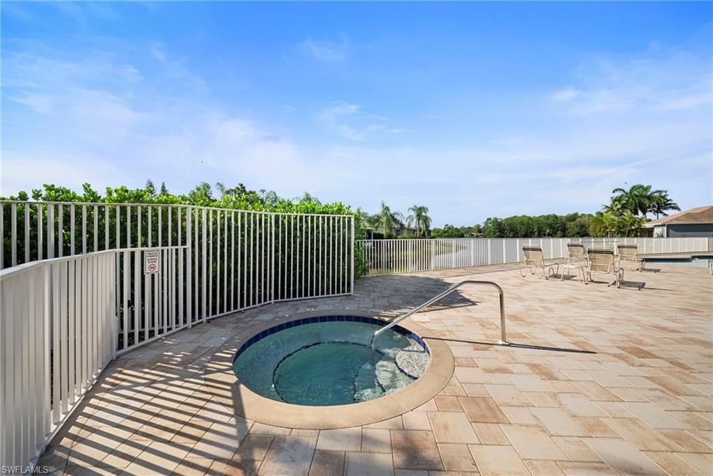 10720 San Tropez Cir, Estero, FL 33928 Photo