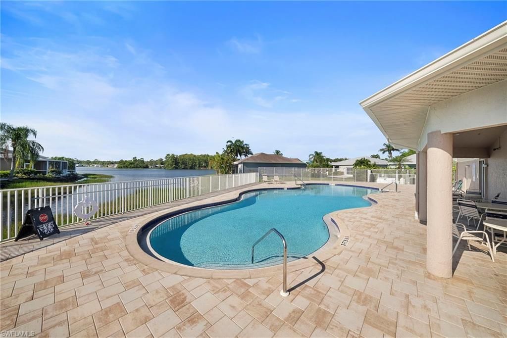 10720 San Tropez Cir, Estero, FL 33928 Photo