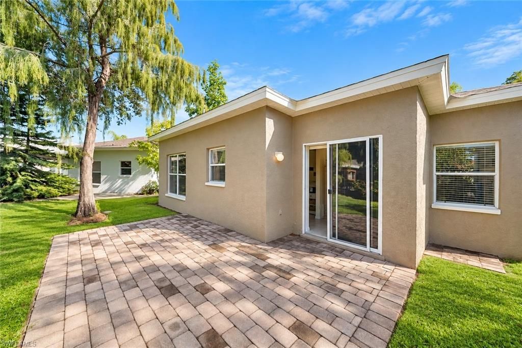 10720 San Tropez Cir, Estero, FL 33928 Photo