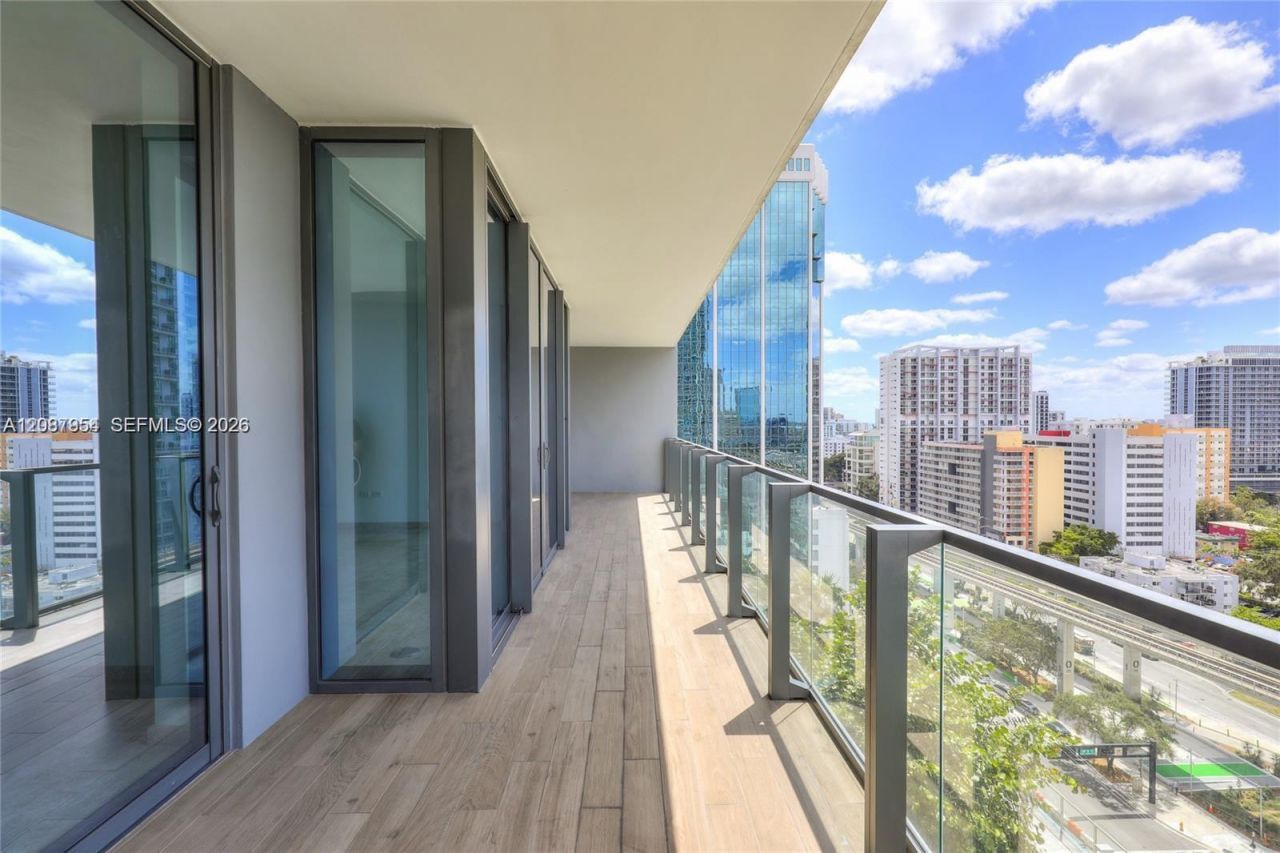 88 SW 7th St, Unit 904, Miami, FL 33130 Photo
