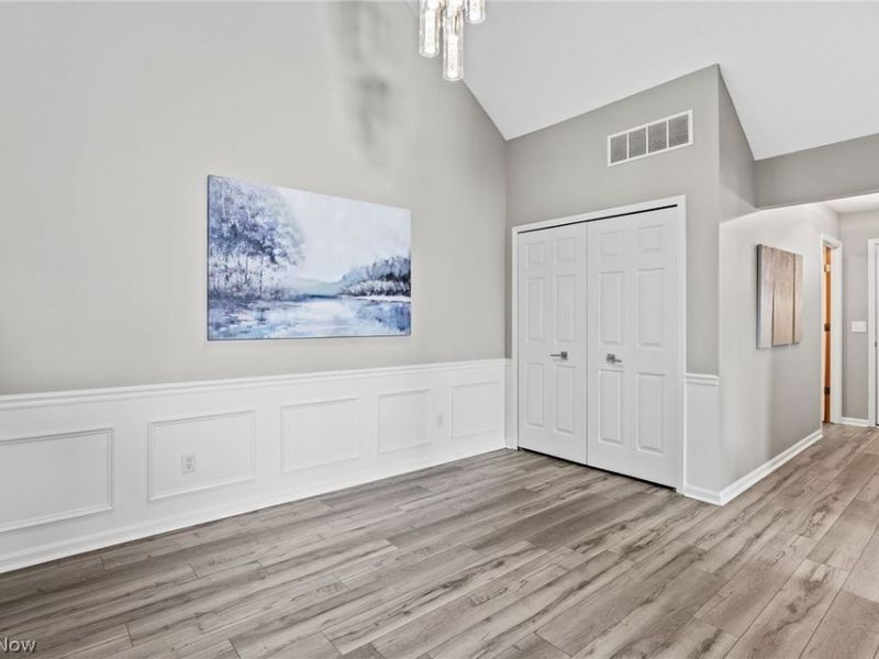 7393 Willow Woods Drive, North Olmsted, OH 44070 Photo 10