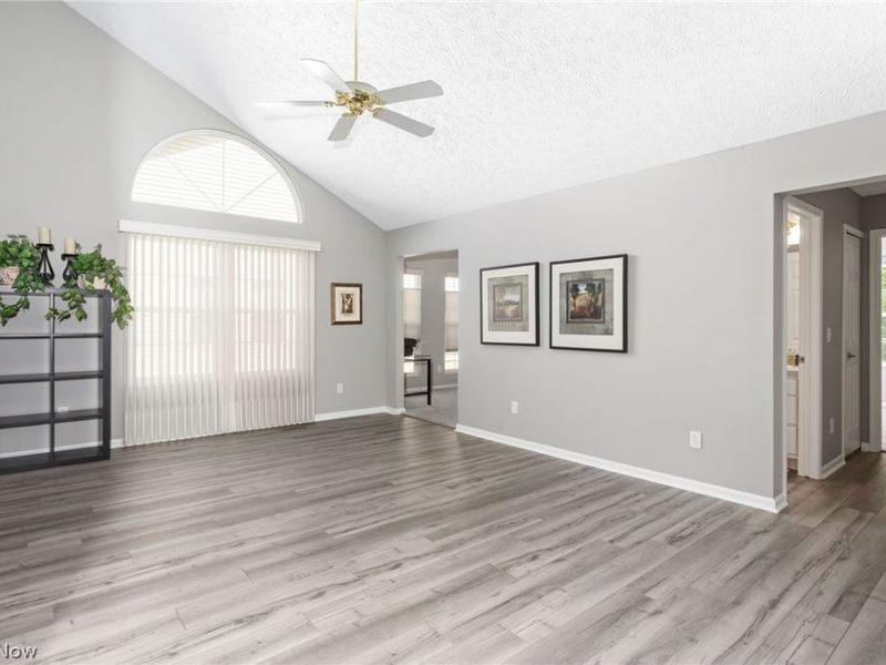 7393 Willow Woods Drive, North Olmsted, OH 44070 Photo 11