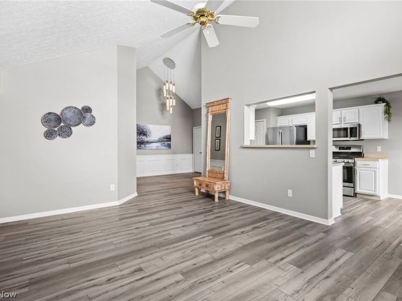 7393 Willow Woods Drive, North Olmsted, OH 44070 Photo 13