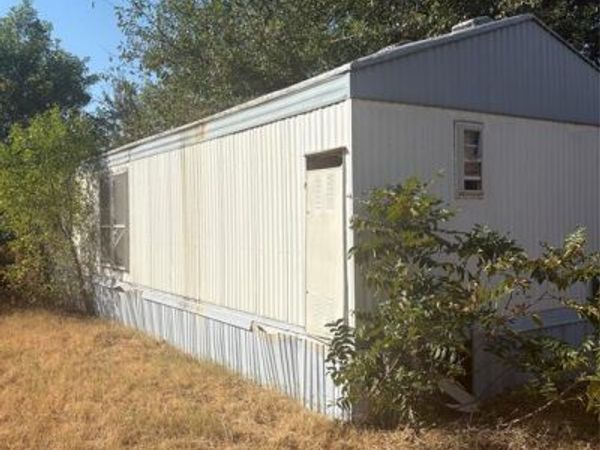 1026 Yucca Street, Burkburnett, TX 76354
