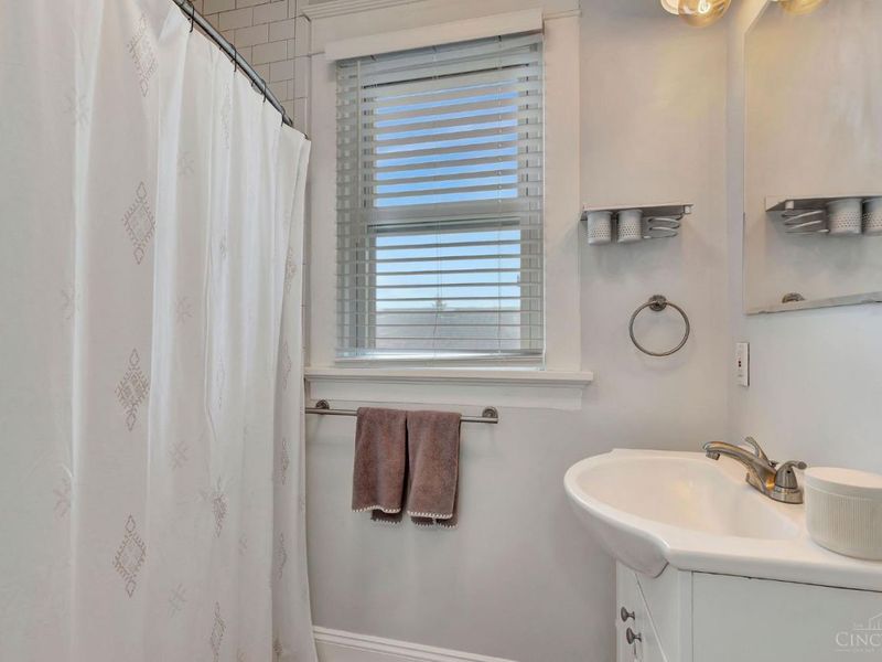 2527 Ridgeland Place, Cincinnati, OH 45212 Photo 20