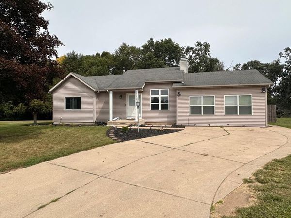 30445 S Elizabeth Drive, Elkhart, IN 46516