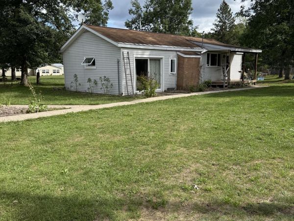 19520 Hoxeyville Road, Wellston, MI 49689