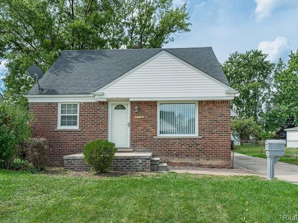 25515 Arlington Street , Roseville, Mi 48066