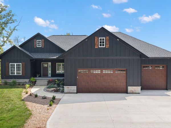 W647 Oak Shore Drive, Fall River, WI 53932