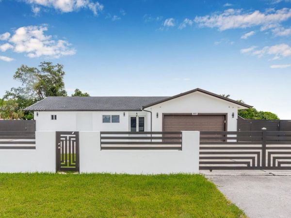 22601 SW 127th Ave , Miami, FL 33170