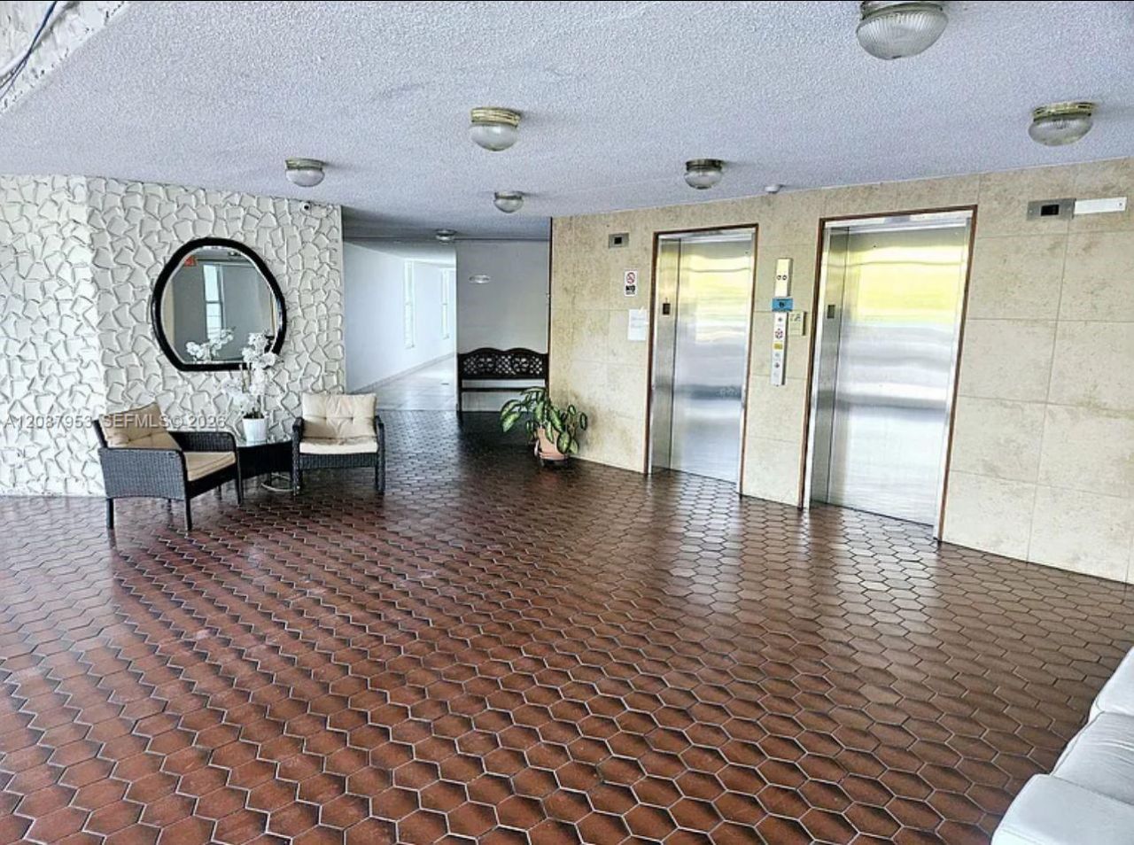 9682 Fontainebleau Blvd, Unit 207, Miami, FL 33172 Photo