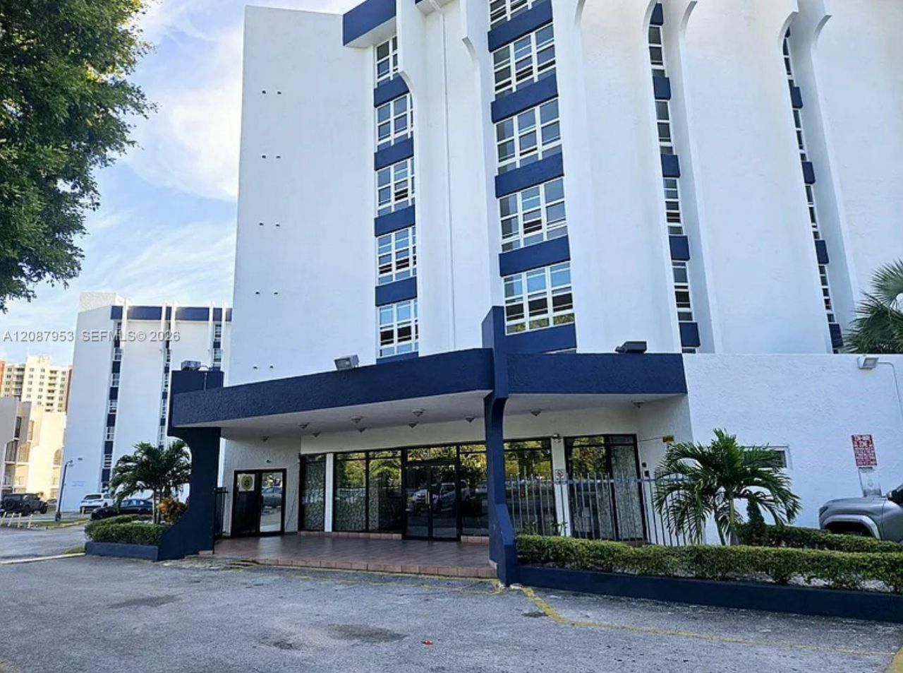9682 Fontainebleau Blvd, Unit 207, Miami, FL 33172 Photo